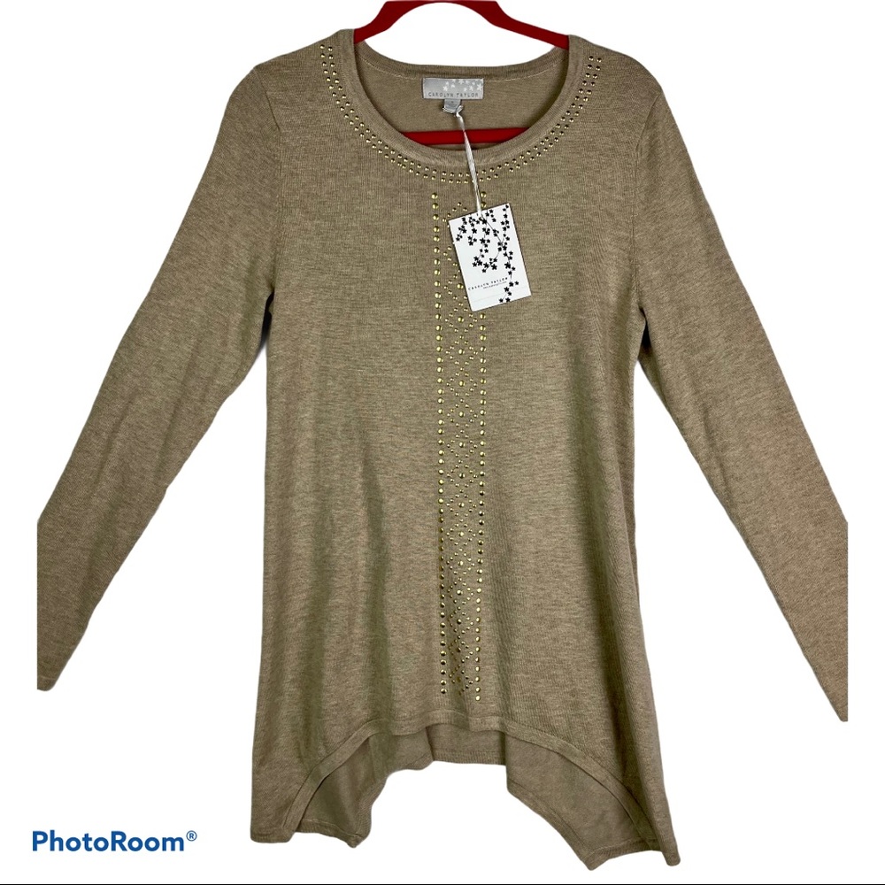 Carolyn Taylor Oatmeal top gold stud embellishment